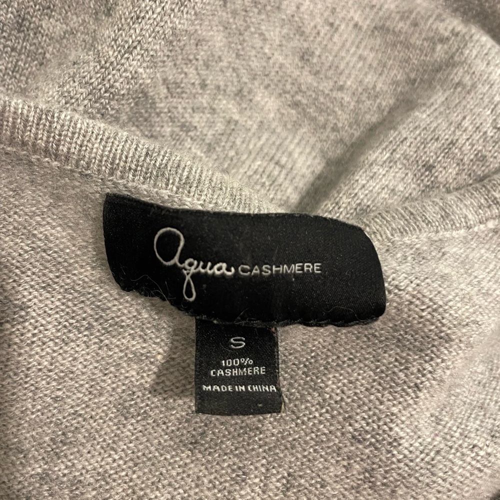 Aqua Cashmere Grey Peplum Babydoll Sweater 3/4 Sleeves Quiet Luxury Minimalist - Picture 7 of 10